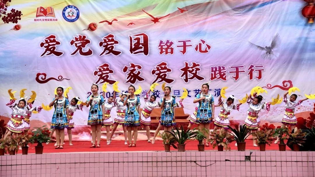 炸鱼时，有人裹面粉、有人裹淀粉，大厨：都不对，教你最正确做法游戏画面